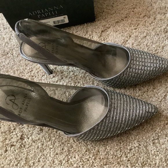 NWB Adrianna Papell Houston Silver Crystals Sling Back Pumps, size 7.5M - Picture 4 of 9